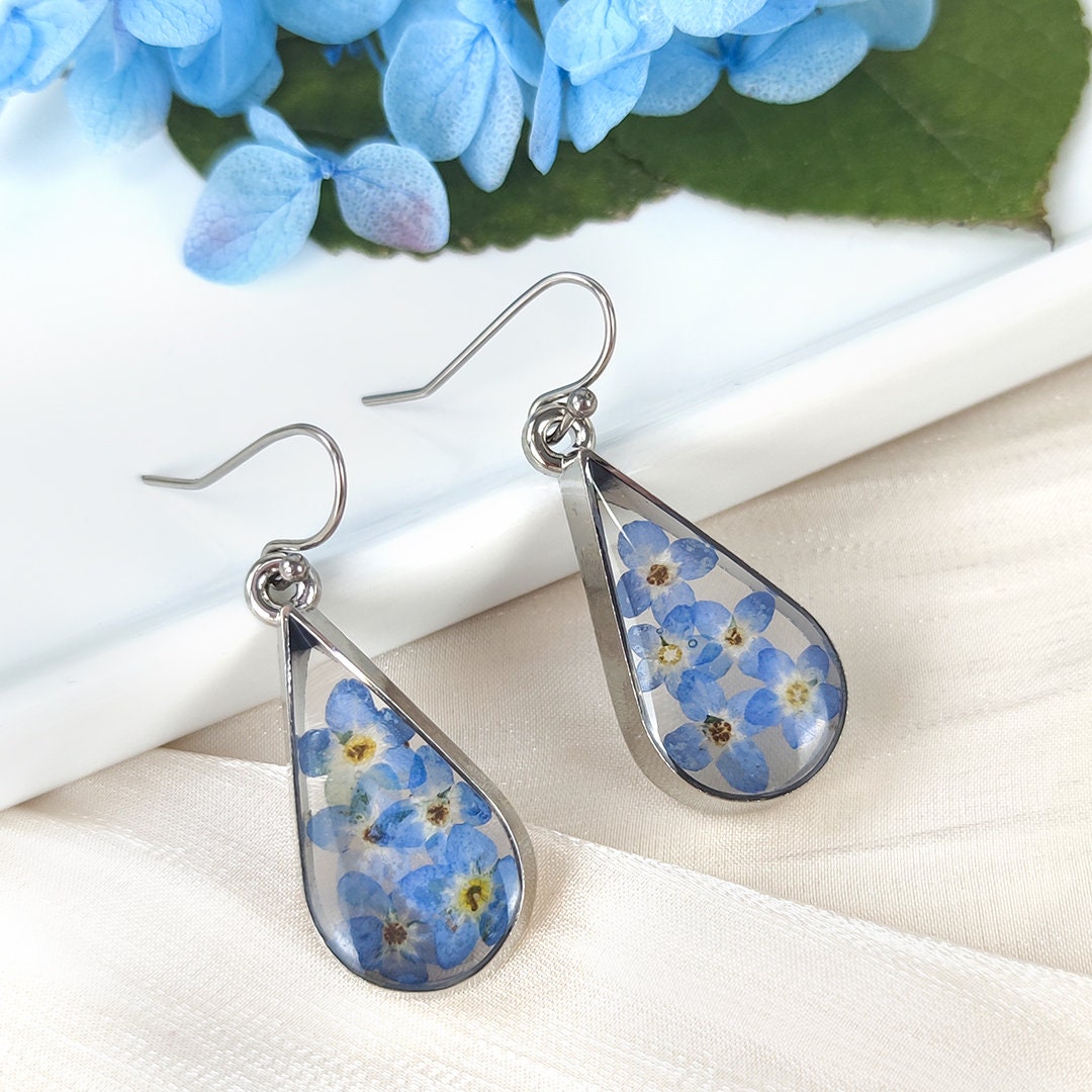 Birth Flower Earrings of March| Blue Narcissus  Dried Flowers Earrings |Dangle Flower Earrings For Women |Pressed Forget Me Not Jewlery